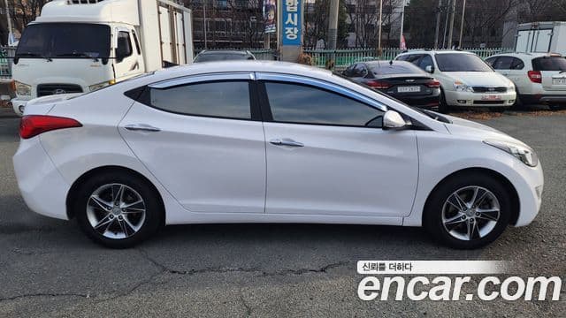 Hyundai Avante MD Modern, 2013 18