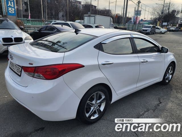 Hyundai Avante MD Modern, 2013 20