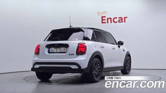 Mini Cooper 3세대, 2024 2