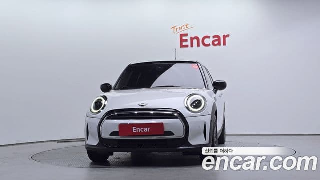 Mini Cooper 3세대, 2024 3