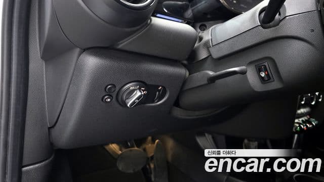 Mini Cooper 3세대, 2024 20