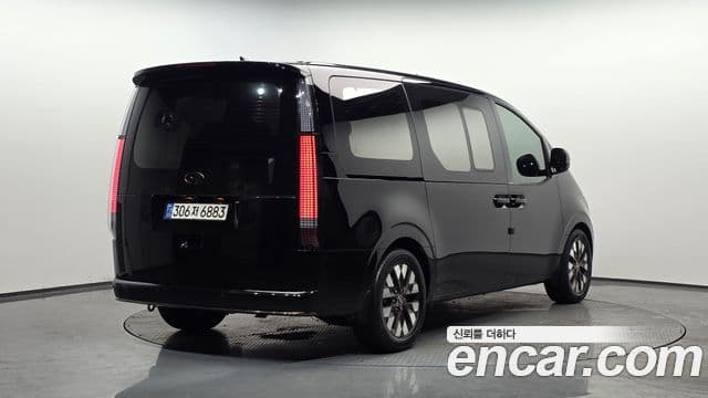 Hyundai Staria Inspiration, 2023 2