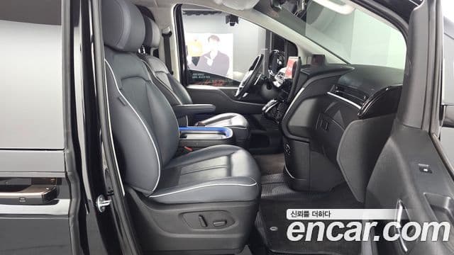 Hyundai Staria Inspiration, 2023 10