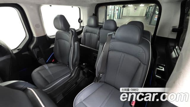 Hyundai Staria Inspiration, 2023 18