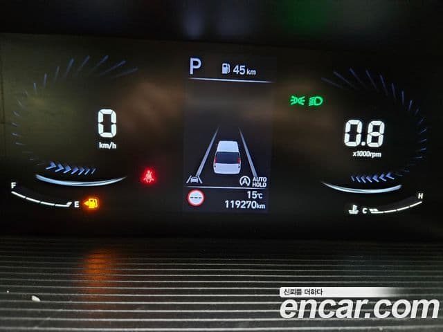 Hyundai Staria Modern, 2023 9