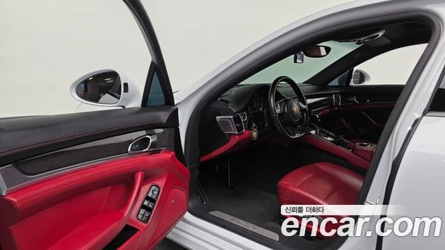 Porsche Panamera 970, 2016 10