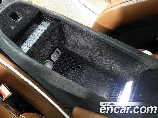 Ferrari 로마, 2021 16