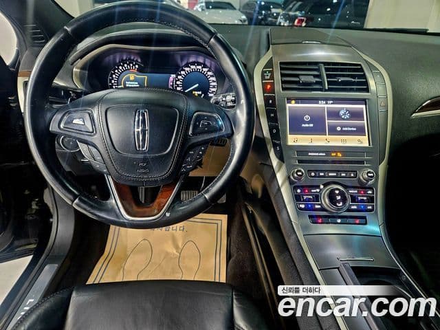 Lincoln New MKZ 2세대, 2017 10