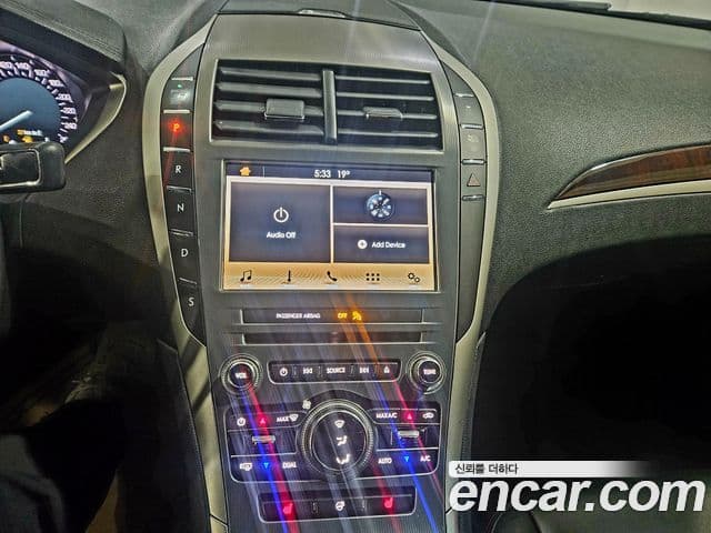 Lincoln New MKZ 2세대, 2017 17