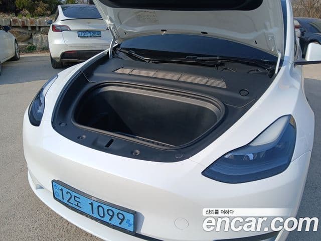 Tesla модель Y, 2023 все фото