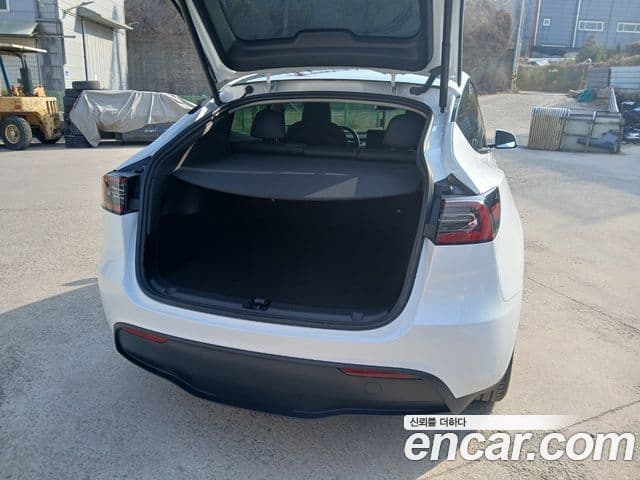 Tesla модель Y, 2023 20