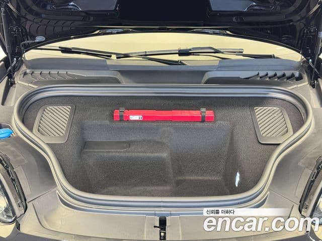 Porsche Macan EV 4S, 2025 20