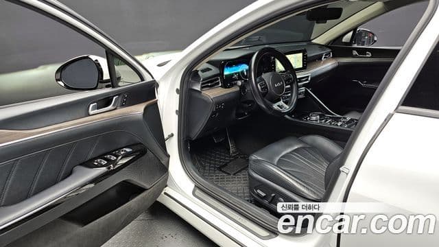 Kia K5 3세대 Signature, 2023 11