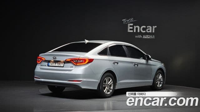 Hyundai LF Sonata Premium, 2017 2