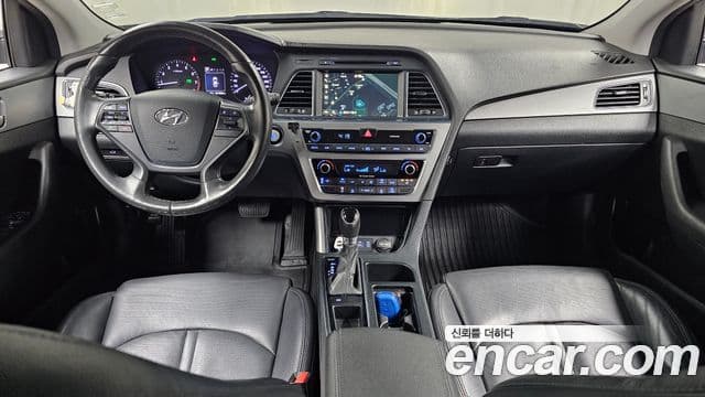 Hyundai LF Sonata Premium, 2017 7