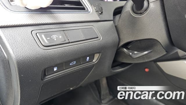 Hyundai LF Sonata Premium, 2017 15