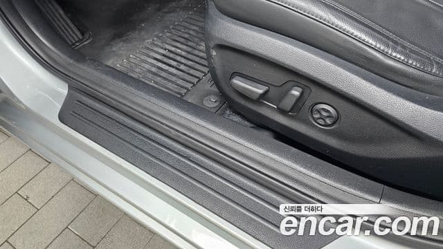 Hyundai LF Sonata Premium, 2017 16