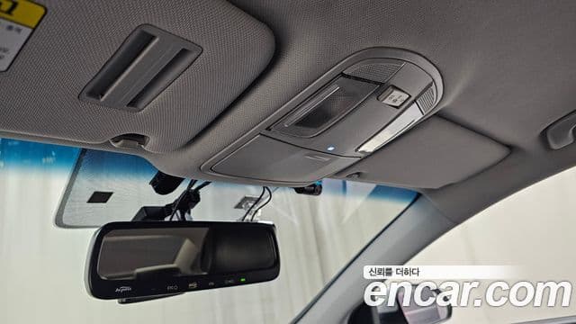 Hyundai LF Sonata Premium, 2017 19