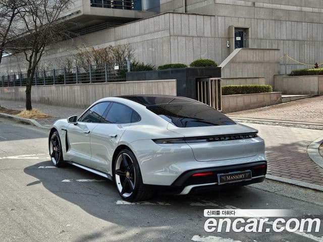 Porsche 타이칸 турбо, 2021 2