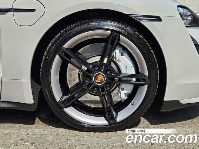 Porsche 타이칸 турбо, 2021 все фото