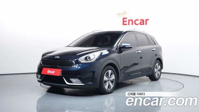 Kia Niro Luxury, 2018 1