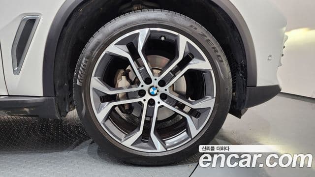 BMW X5 (G05) xDrive 40i xLine, 2023 все фото