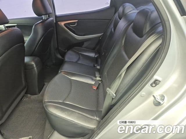 Hyundai Avante MD Style, 2013 12