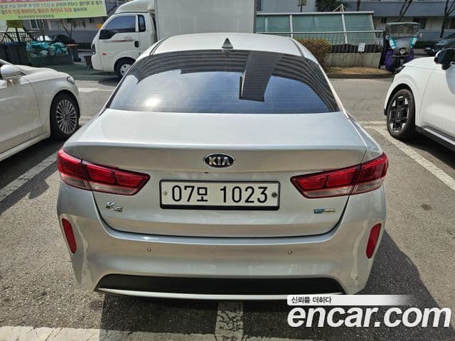 Kia K5 гибрид 2세대 Noblesse, 2018 4