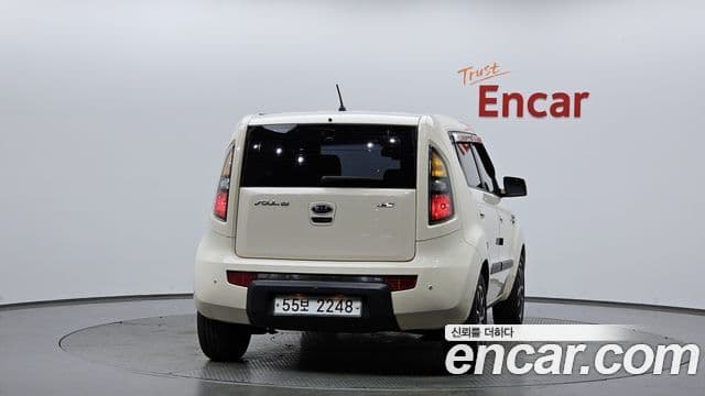 Kia Soul Safety, 2010 4