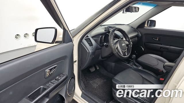 Kia Soul Safety, 2010 10