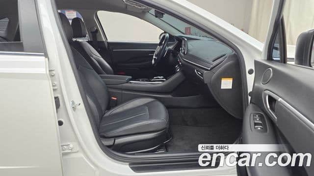 Hyundai Sonata гибрид (DN8) Modern, 2022 11