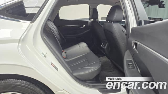 Hyundai Sonata гибрид (DN8) Modern, 2022 12