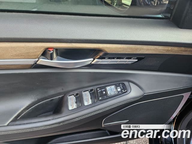 Genesis G90 Premium Luxury, 2019 13