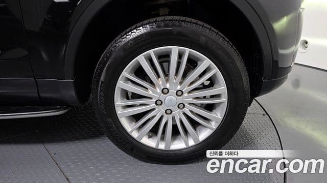 Land Rover Discovery 5 Luxury, 2017 все фото