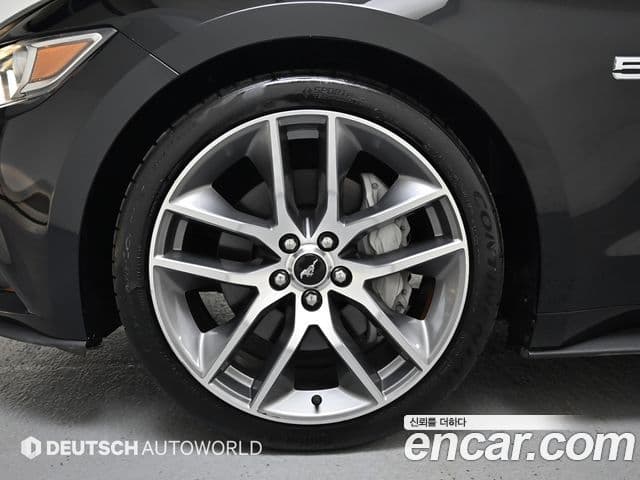 Ford Mustang GT кабриолет, 2017 все фото