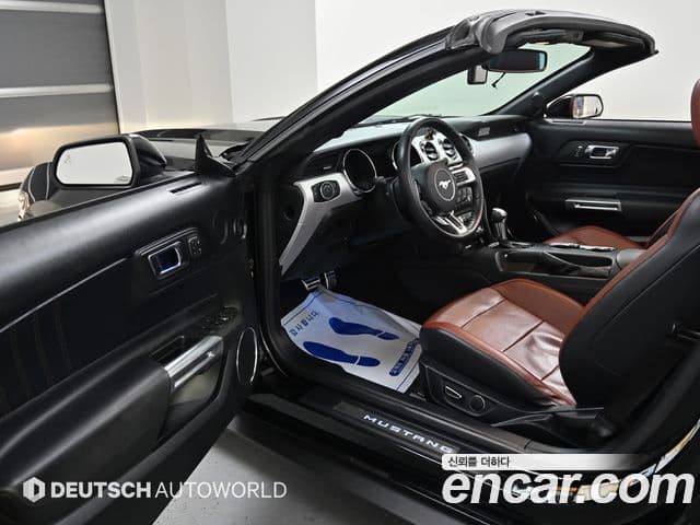 Ford Mustang GT кабриолет, 2017 11