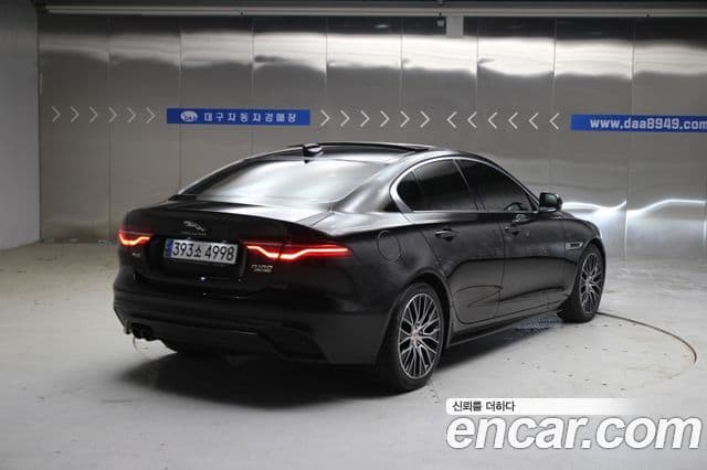Jaguar XE D180 R-Dynamic S, 2020 все фото