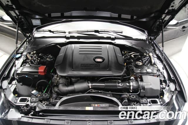 Jaguar XE D180 R-Dynamic S, 2020 9