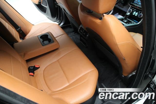 Jaguar XE D180 R-Dynamic S, 2020 16