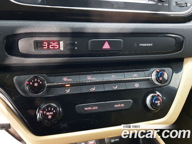 Kia The / новый New Carnival Prestige, 2020 12