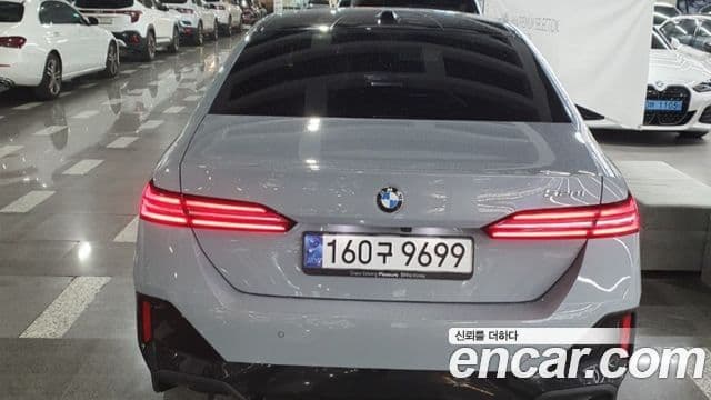 BMW 5시리즈 (G60) 520i M Sport, 2024 2