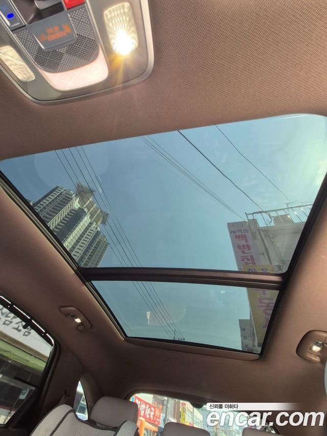 Genesis GV70, 2025 1