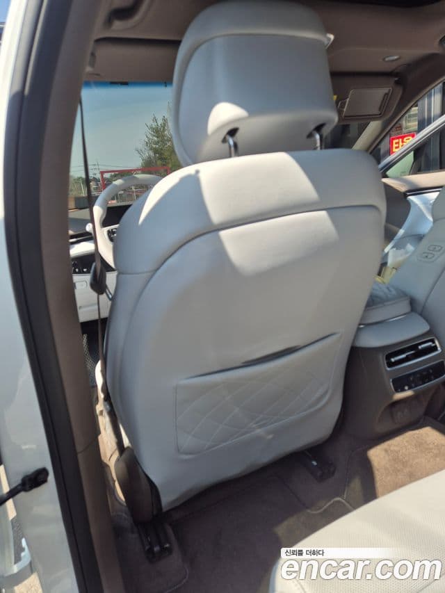 Genesis GV70, 2025 8