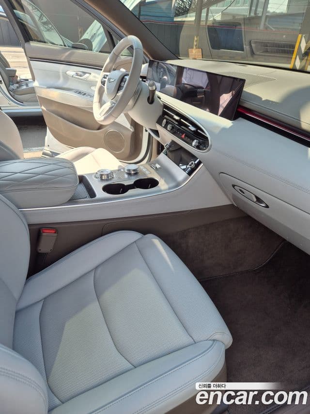 Genesis GV70, 2025 10