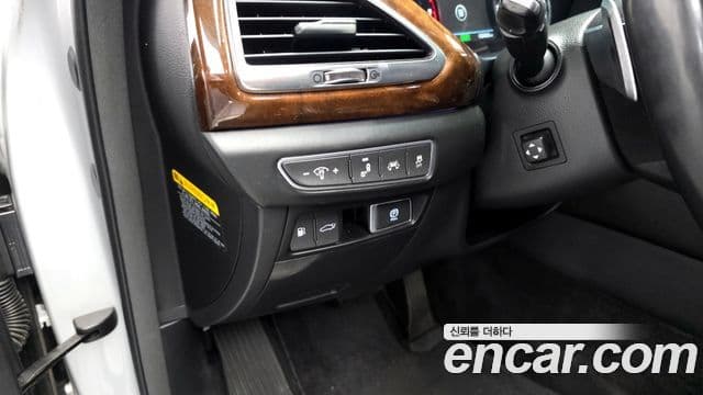 Genesis G90 экспортная версия, 2017 17