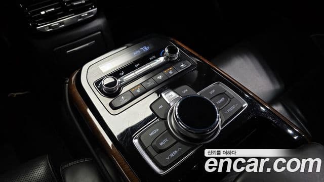 Genesis G90 экспортная версия, 2017 18