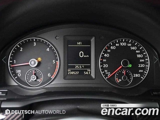 Volkswagen 시로코 2.0 TDI R-Line, 2012 8