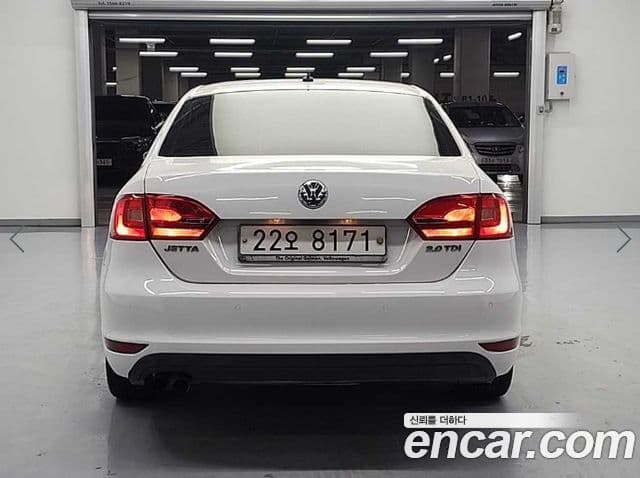 Volkswagen New Jetta 6세대, 2012 3