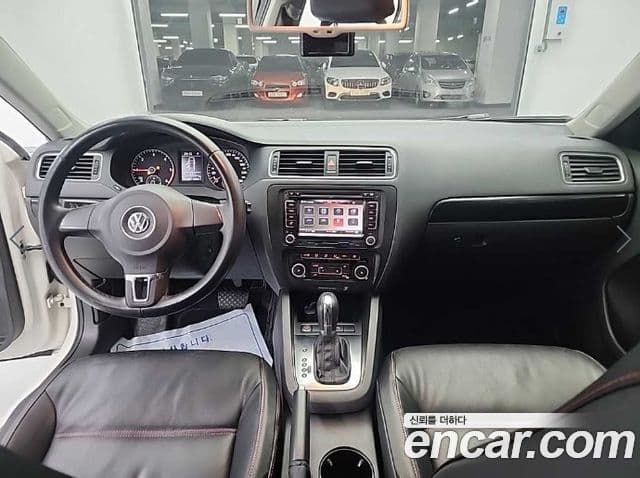 Volkswagen New Jetta 6세대, 2012 7