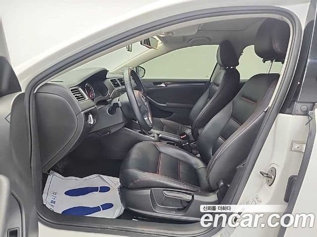Volkswagen New Jetta 6세대, 2012 11